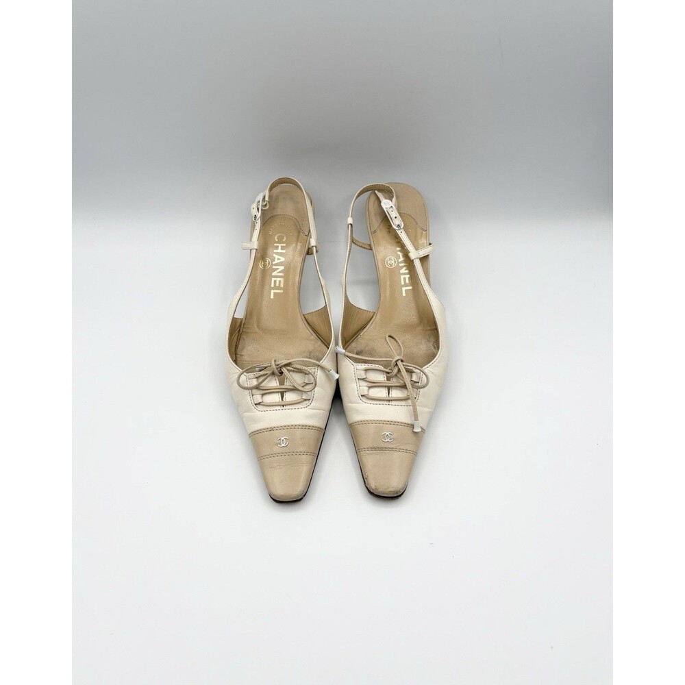 Chanel White & Beige Leather Lace Up Slingback Kitten Heels CC Logo Size EU 36